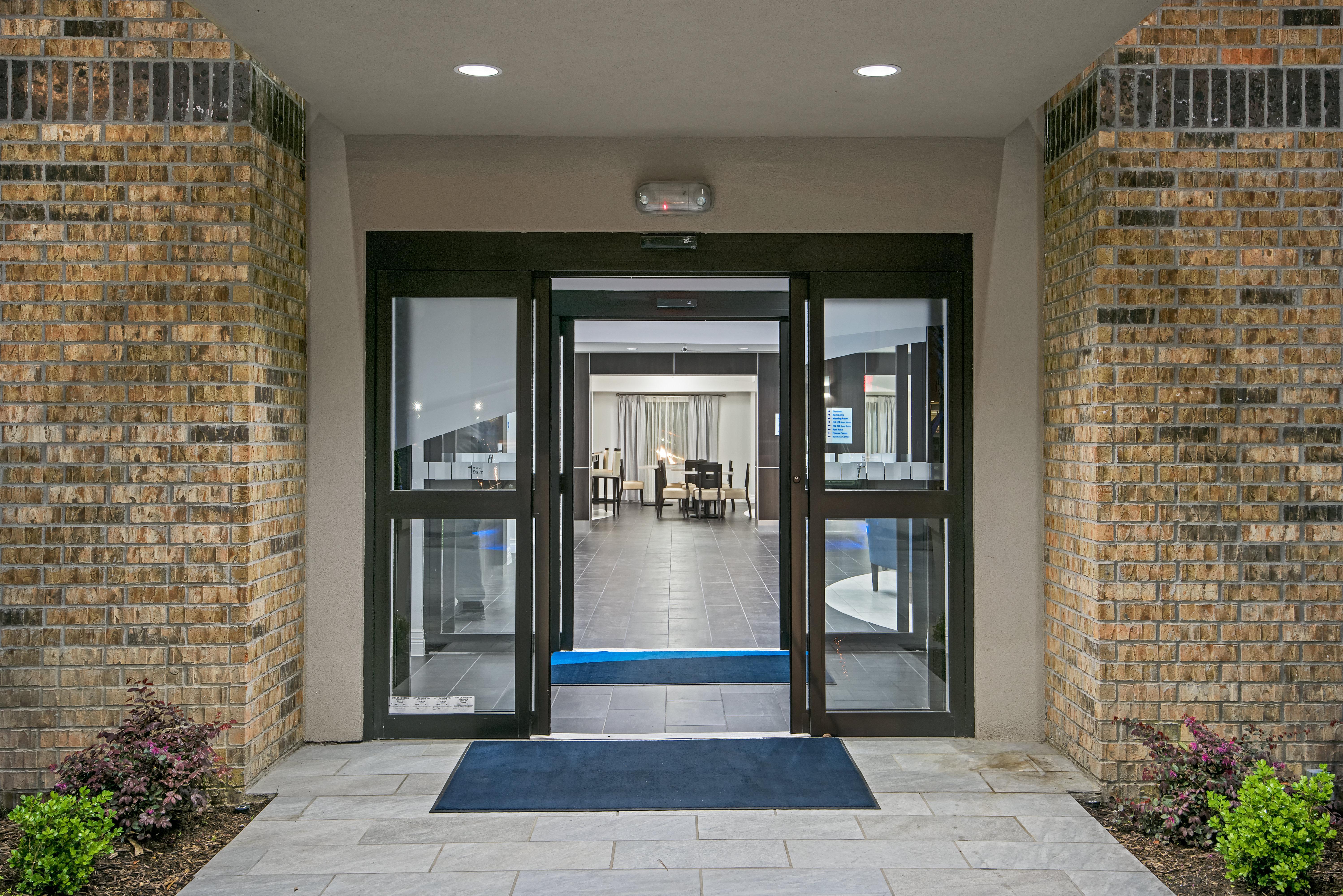 Holiday Inn Express And Suites Houston North - Iah Area By Ihg Buitenkant foto