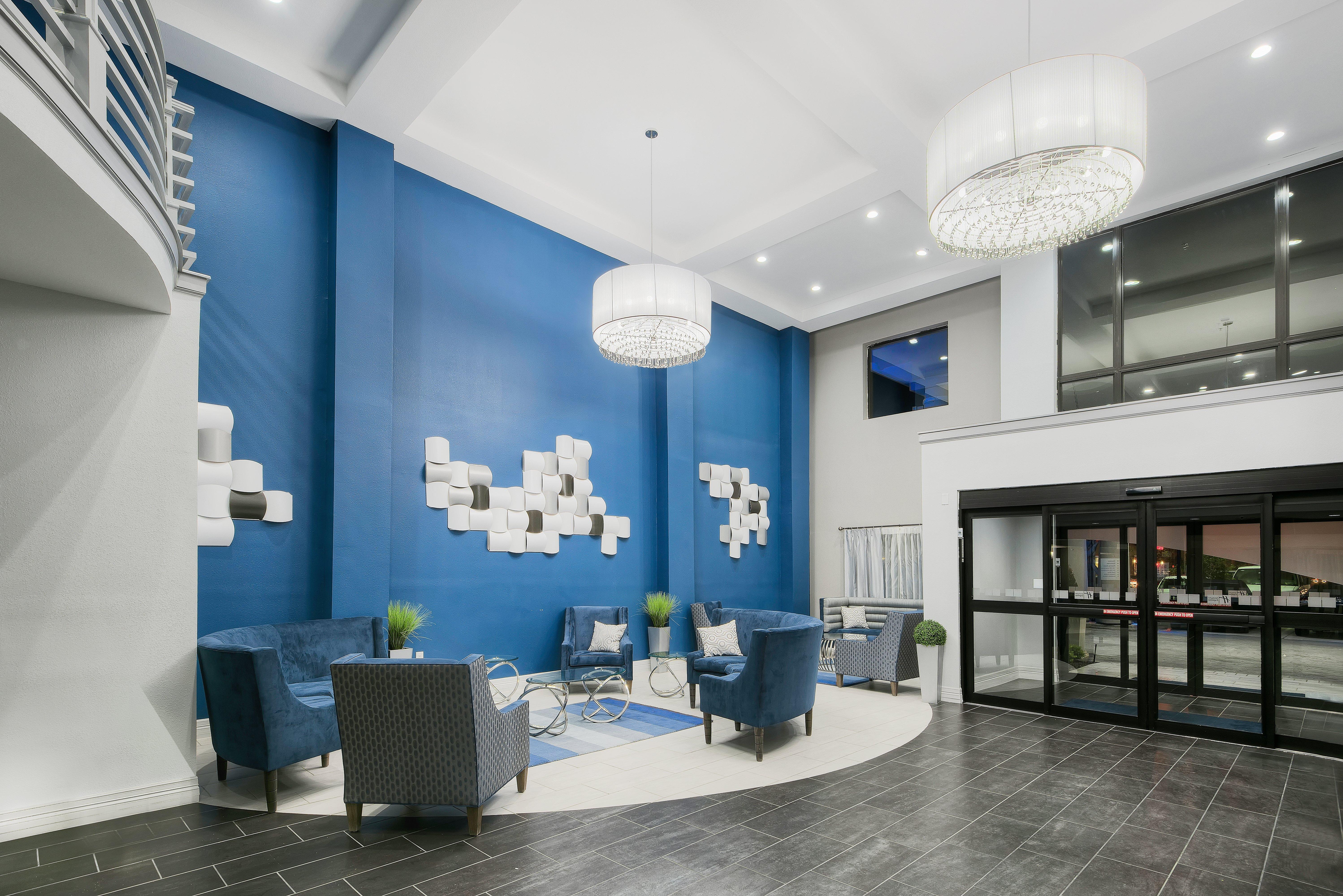 Holiday Inn Express And Suites Houston North - Iah Area By Ihg Buitenkant foto