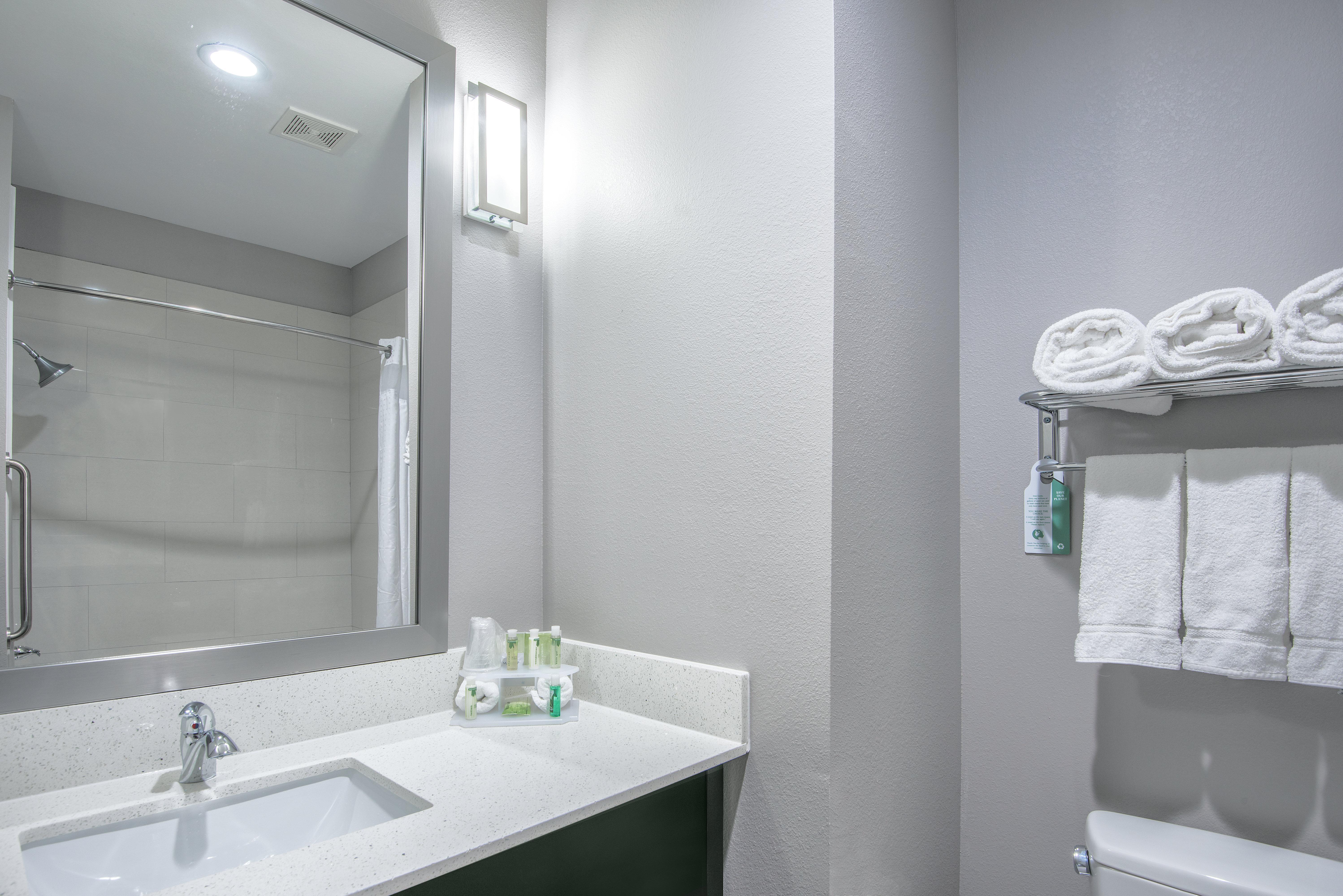 Holiday Inn Express And Suites Houston North - Iah Area By Ihg Buitenkant foto