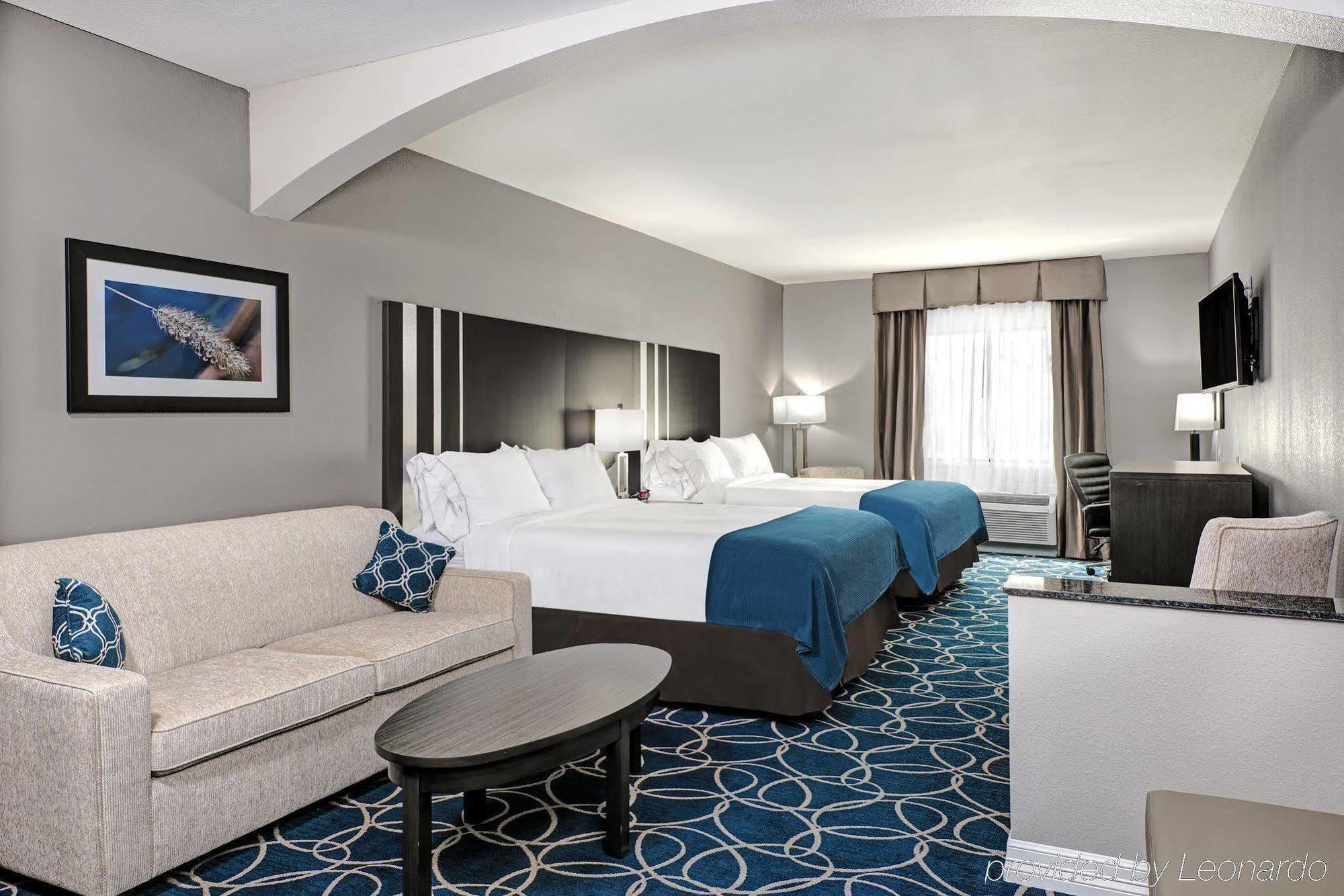 Holiday Inn Express And Suites Houston North - Iah Area By Ihg Buitenkant foto